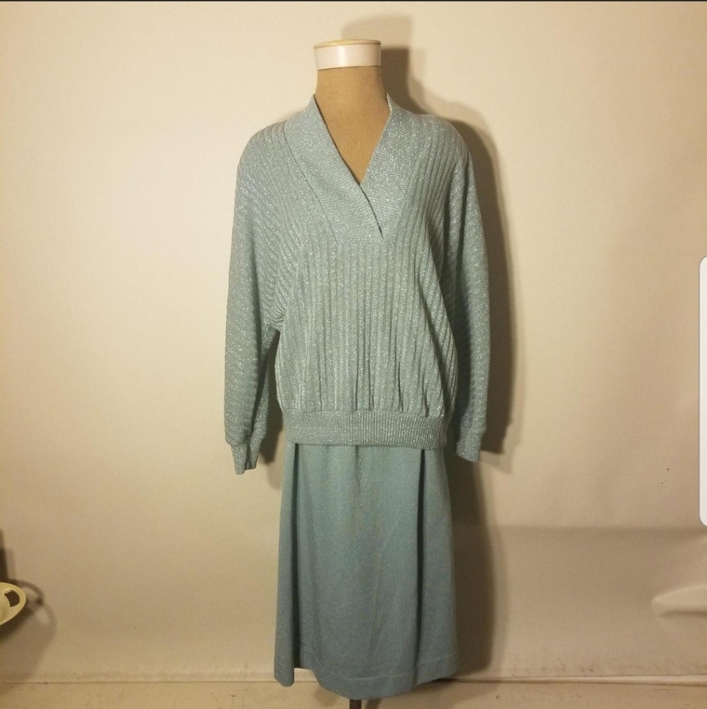 Vintage 1980's Robbie Bee Sport Light Blue Lurex V Neck Sweater Set Size Small.